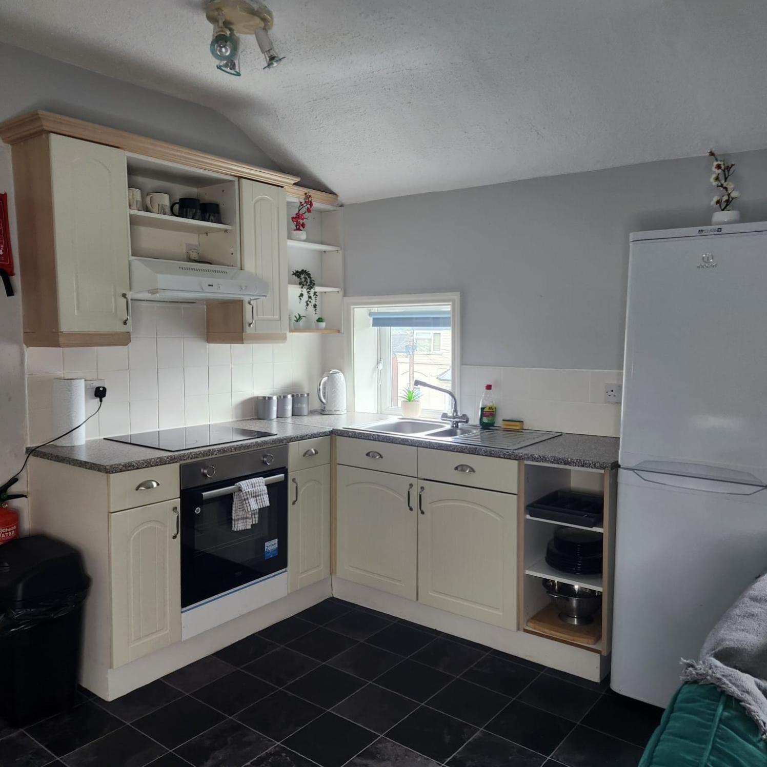 Cottage Style 2 Bedroom Apt In City, Near Utilita Arena & Free Parking Birmingham Exterior photo