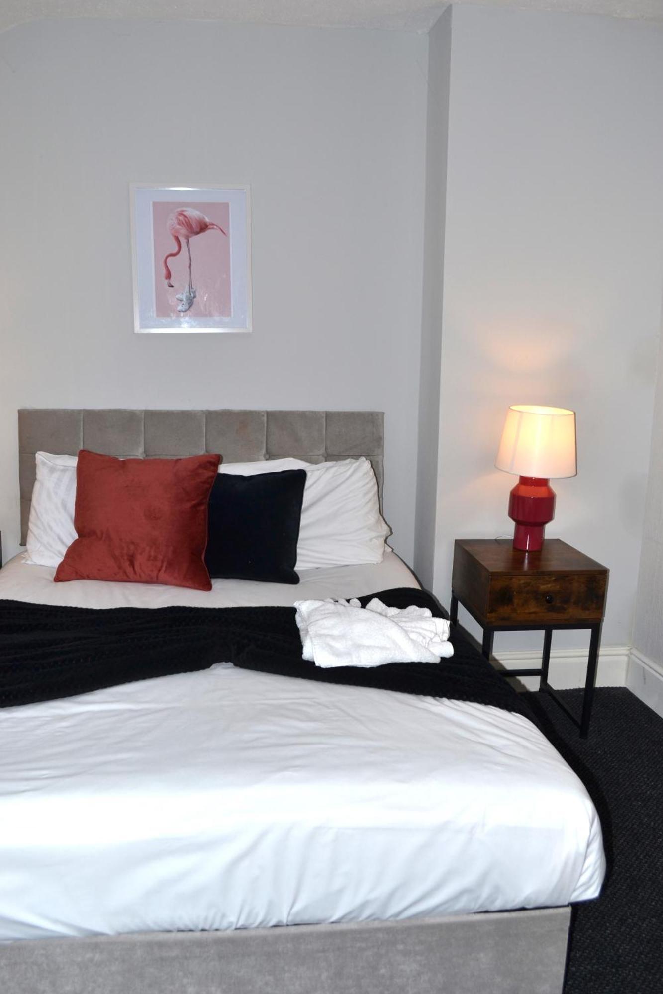 Cottage Style 2 Bedroom Apt In City, Near Utilita Arena & Free Parking Birmingham Exterior photo